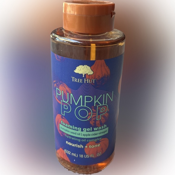 Tree Hut Foaming Gel Wash Pumpkin Pop Hydrating Oil Complex 18 oz Fall Scent New - Picture 1 of 5